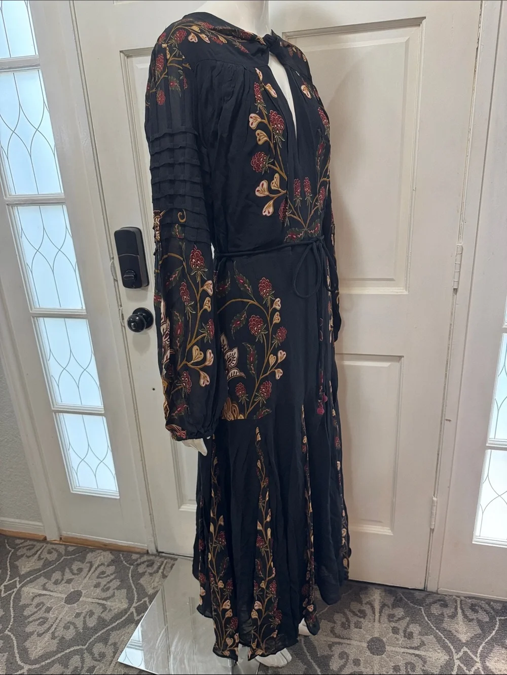 FARM Rio Berry Garden Black Maxi Floral Embroidery Long Sleeves Dress Sz XLarge - Picture 9 of 16